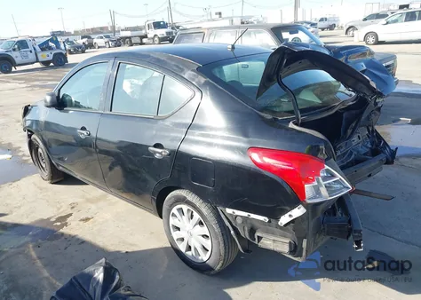 2015 Nissan Versa 1.6 S из США, поврежденный, VIN 3N1CN7AP1FL895449